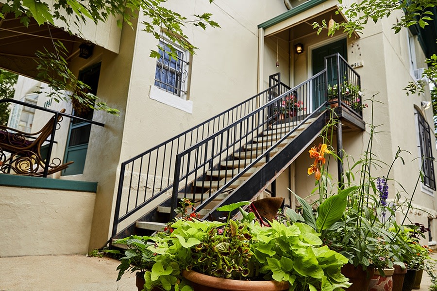 1141 Washington Image 16