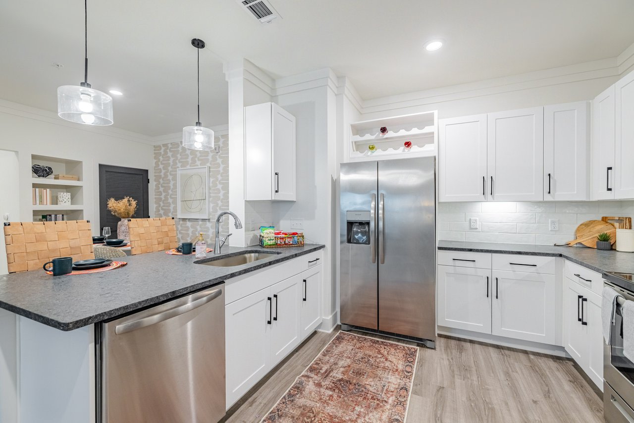 Botanic Luxury Apartments Image 6