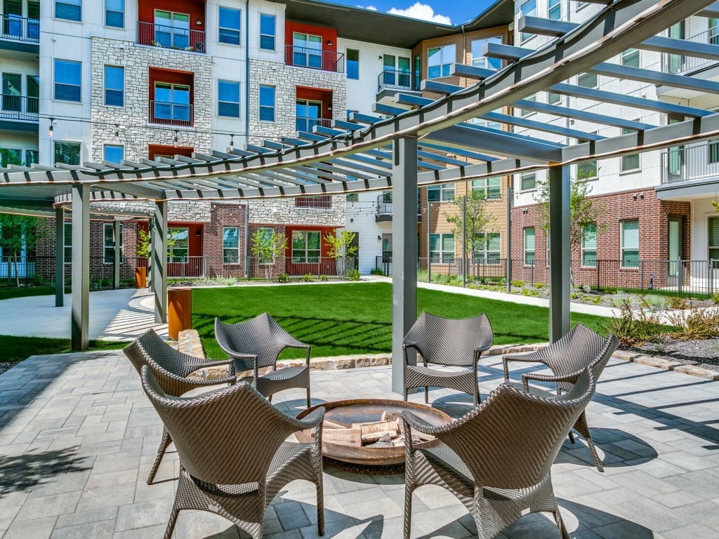 Sagemont Luxury Living Image 74