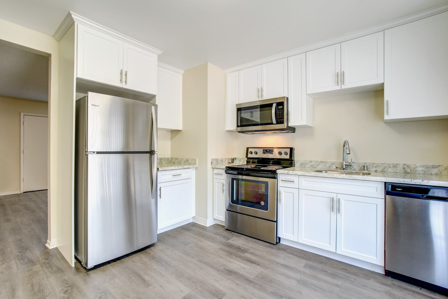 Pleasanton Heights Image 8