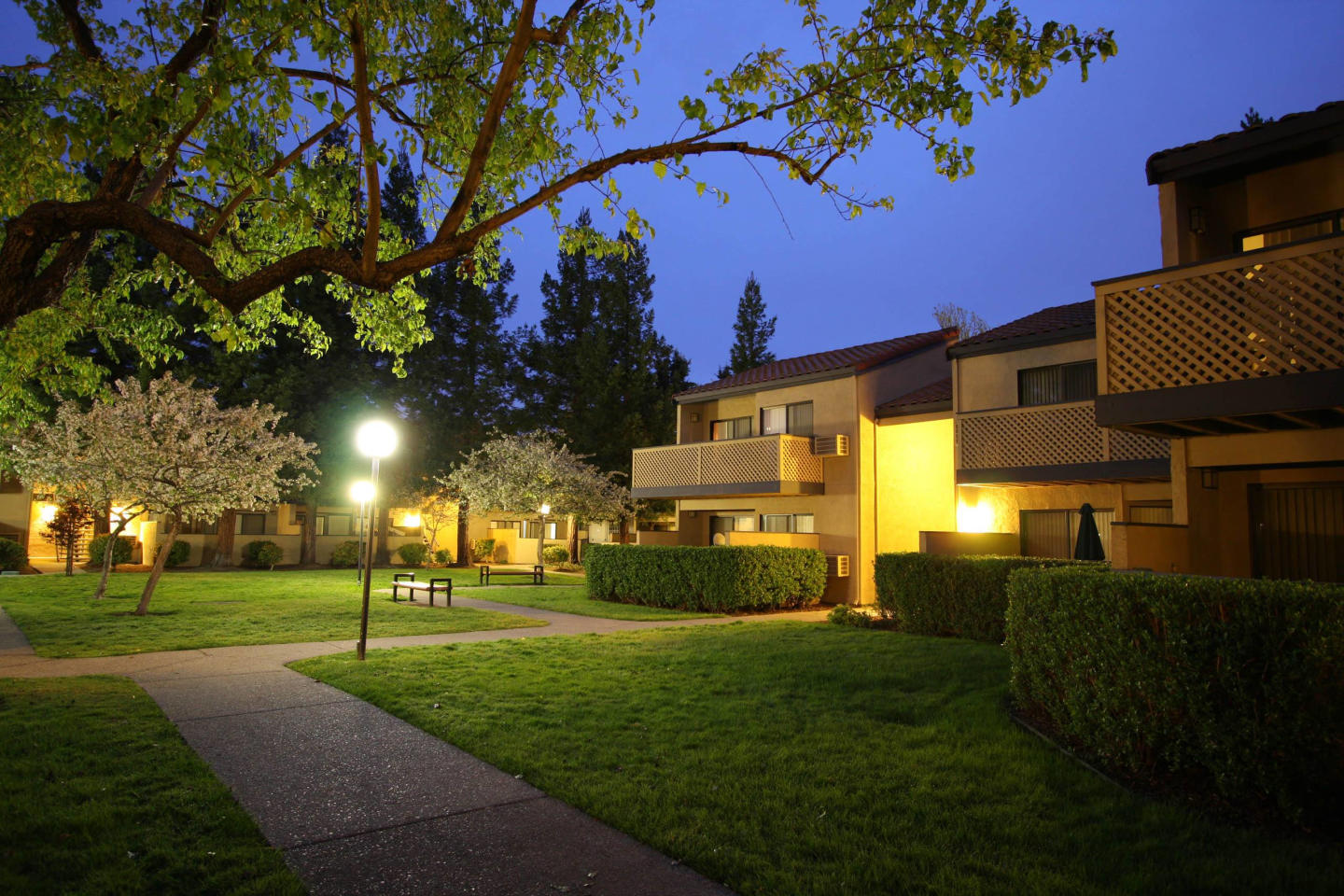 Valley Plaza Villages Image 17