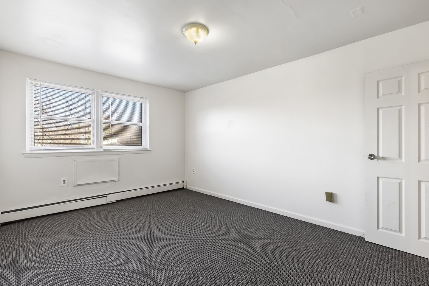 Spencer Place Apartments Image 22