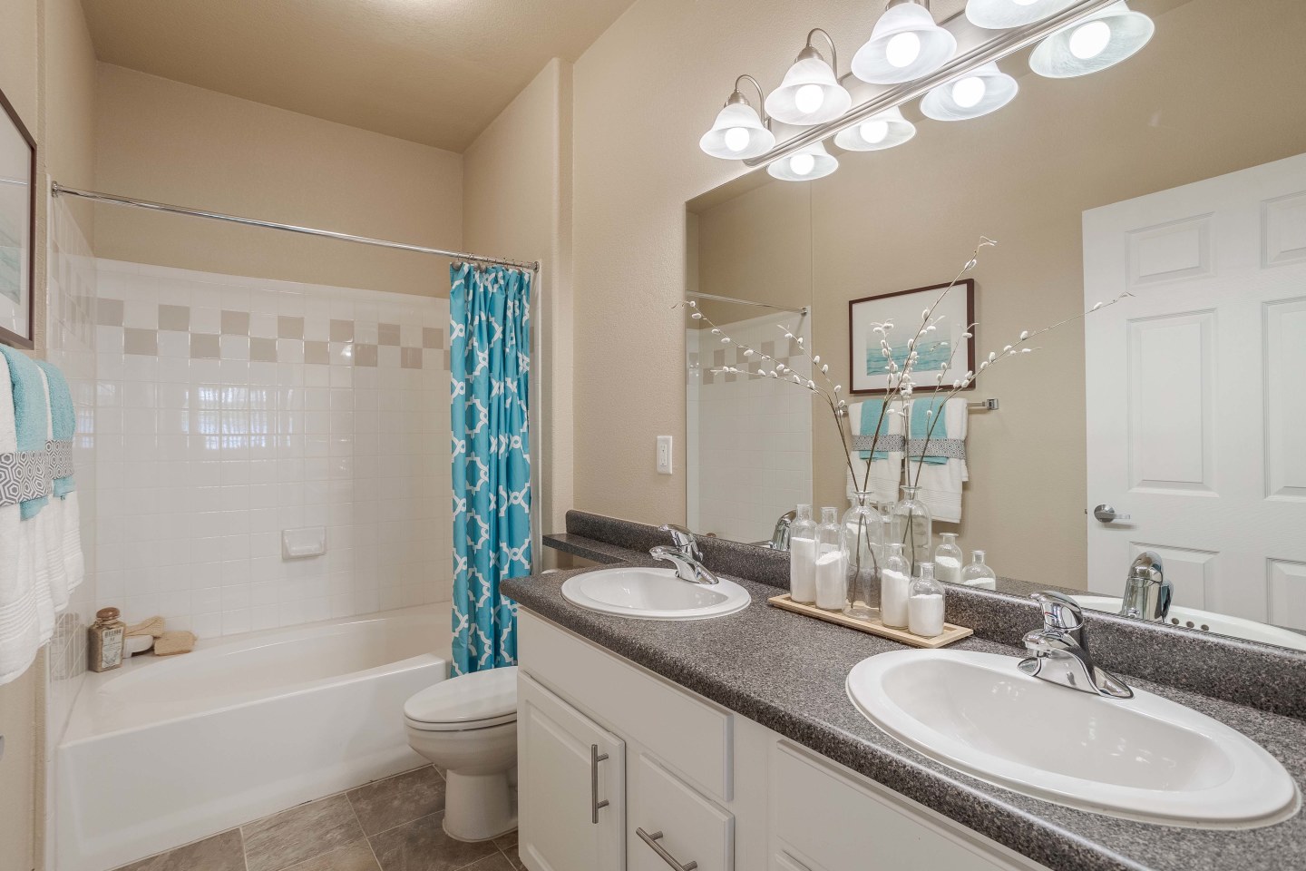Resort at University Park Apartment Homes Image 13