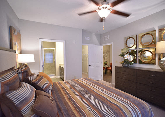 Arbours at Crown Point Image 15