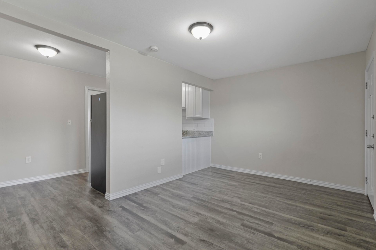 Oak Street Flats Image 15