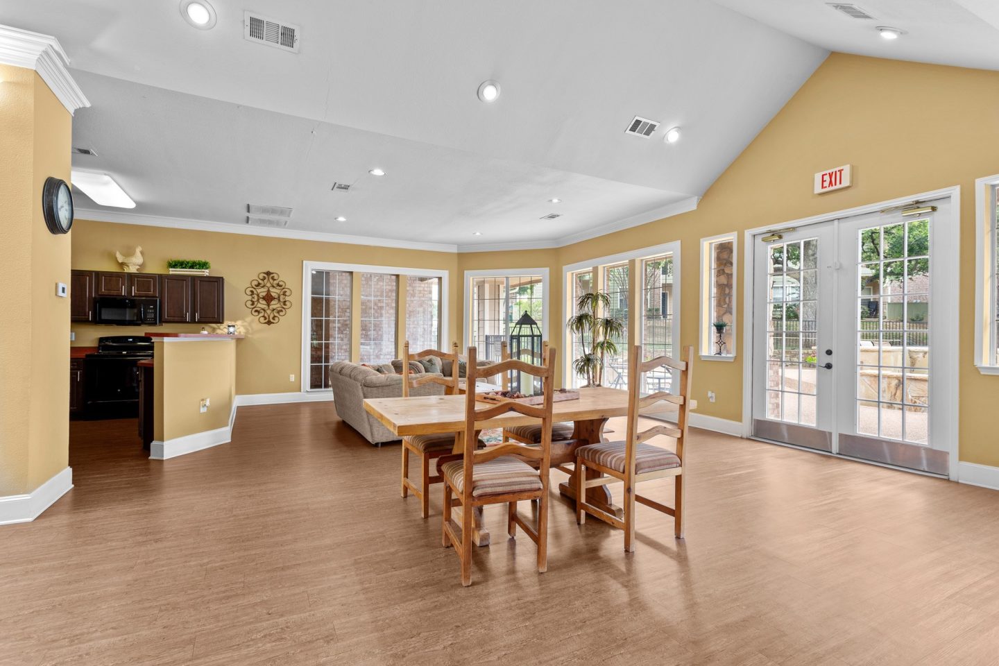 Southgate Glen Image 27