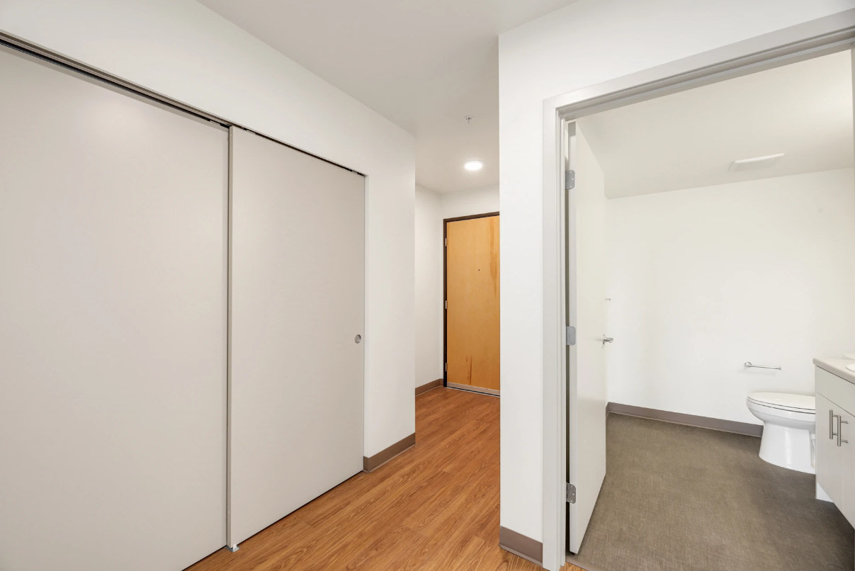 Tahoma Valley Apartments - Affordable Housing Image 27
