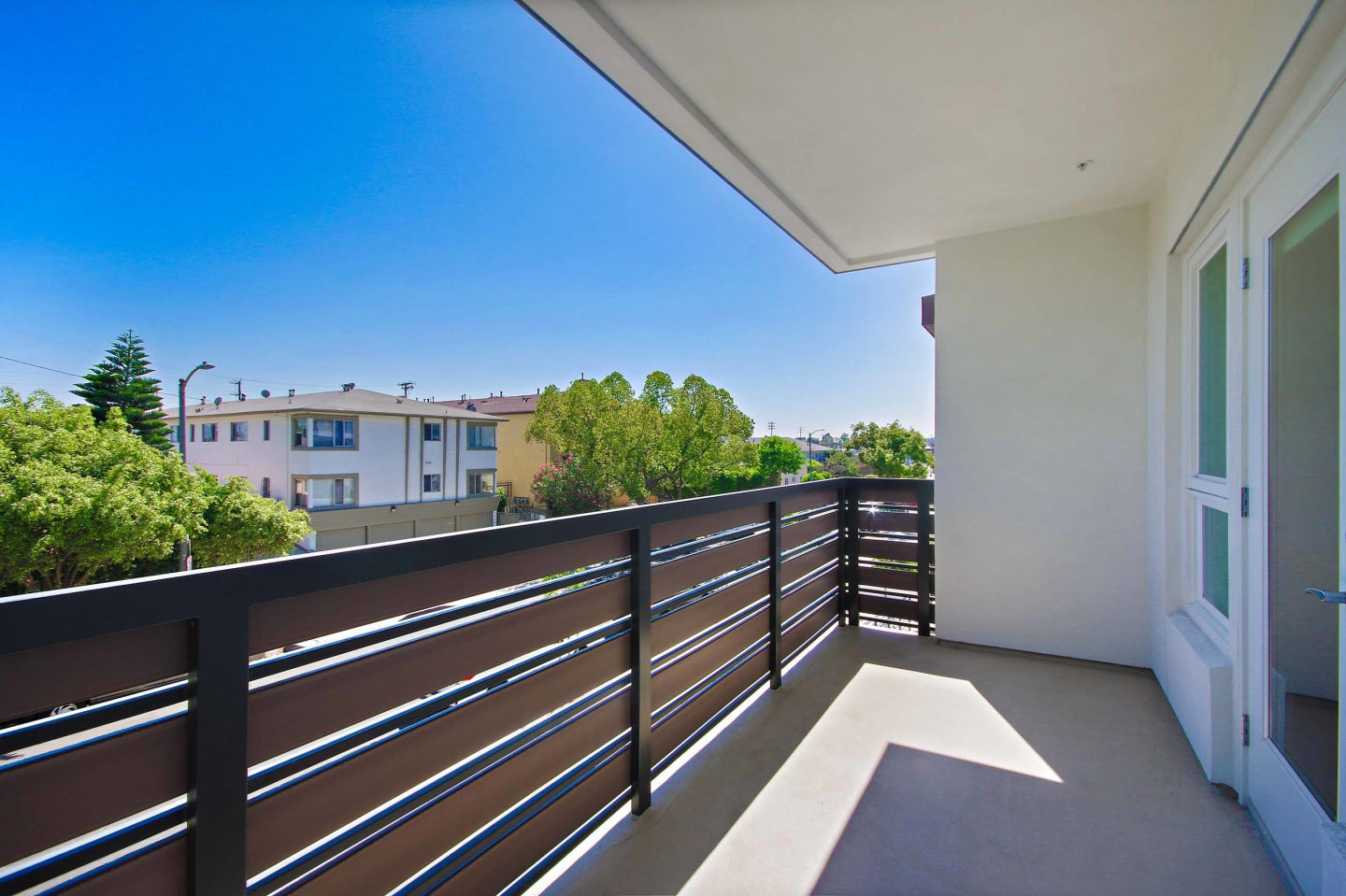 The Metropolitan at Larchmont Village Image 23