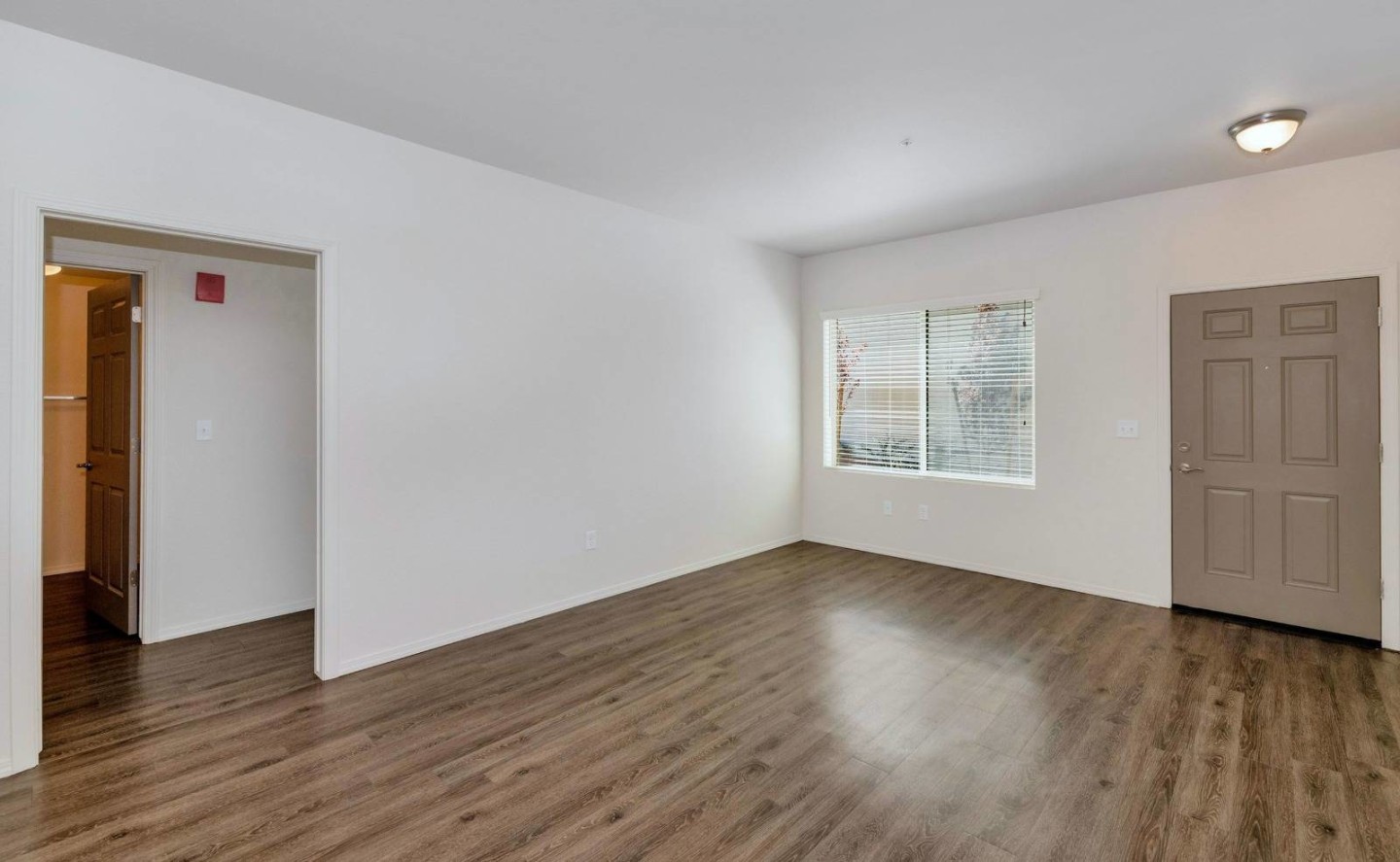 Willow Creek Apartments Image 11