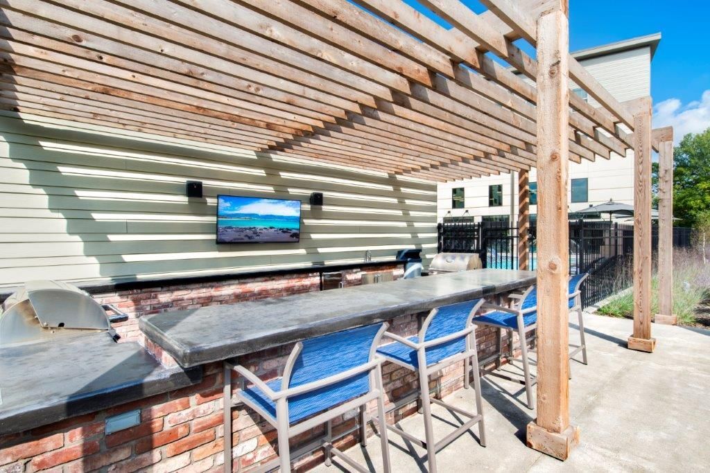306 Riverfront Image 5
