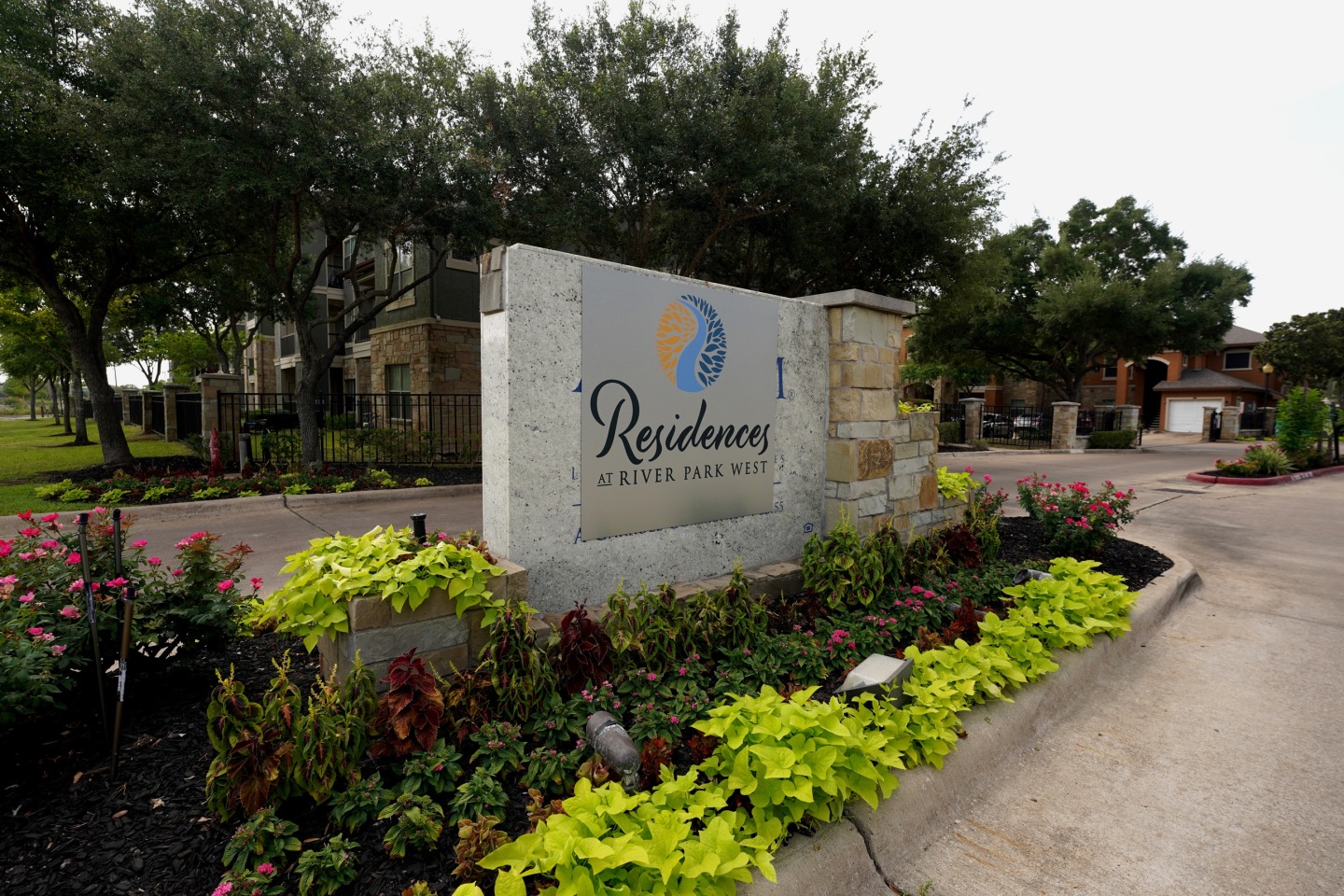 Residences at  Riverpark West Image 14