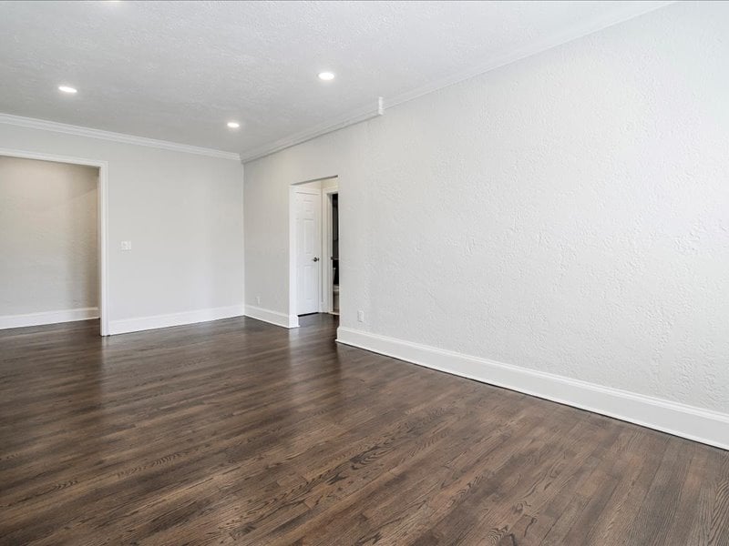 510 Millburn Avenue Apts Image 9