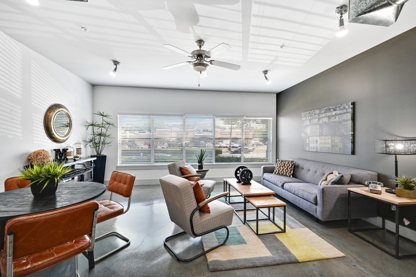 5225 Maple Avenue Image 24