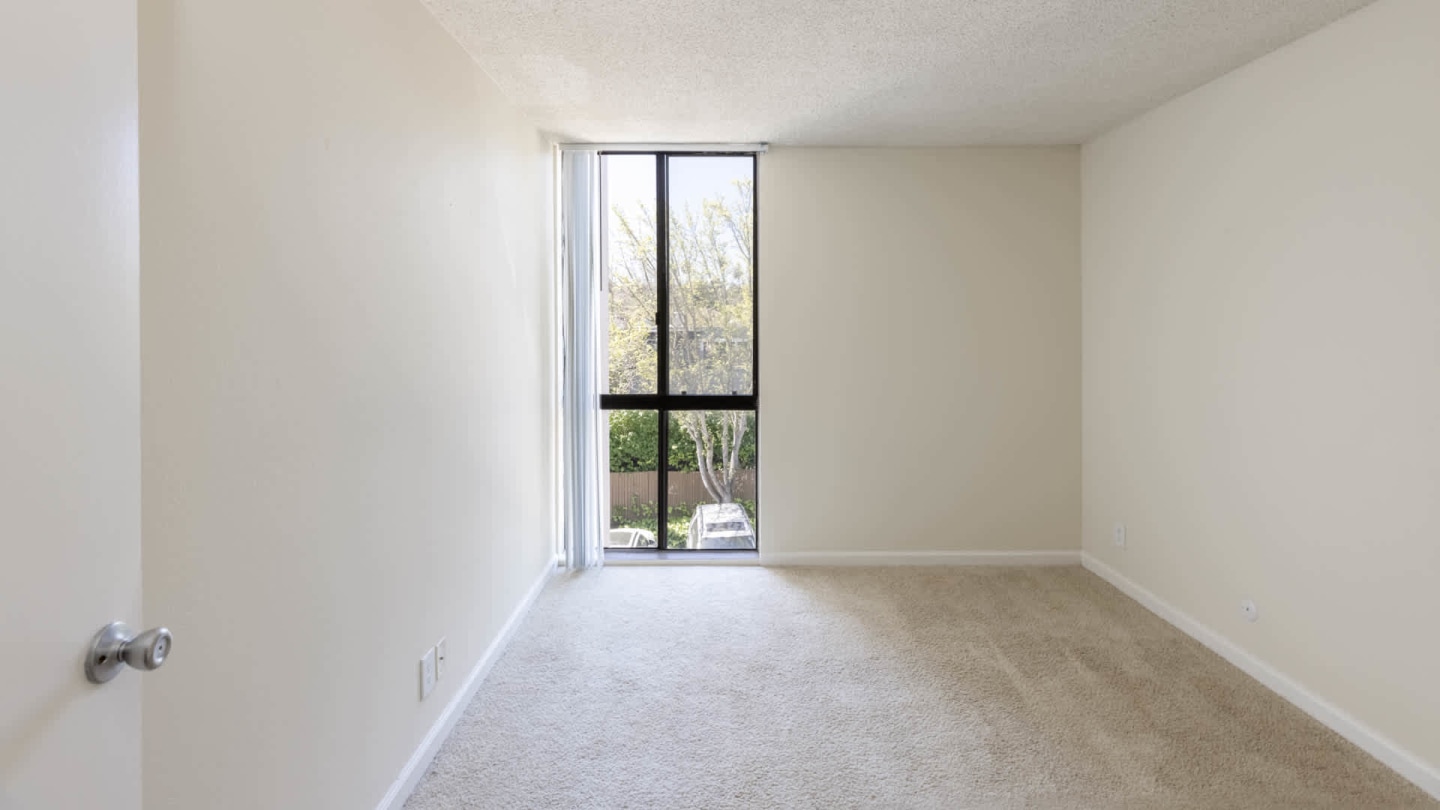 55 West 5th Avenue Image 12