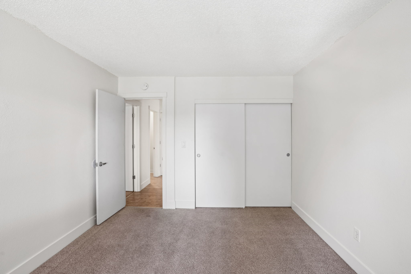 Beverly Grove Image 27