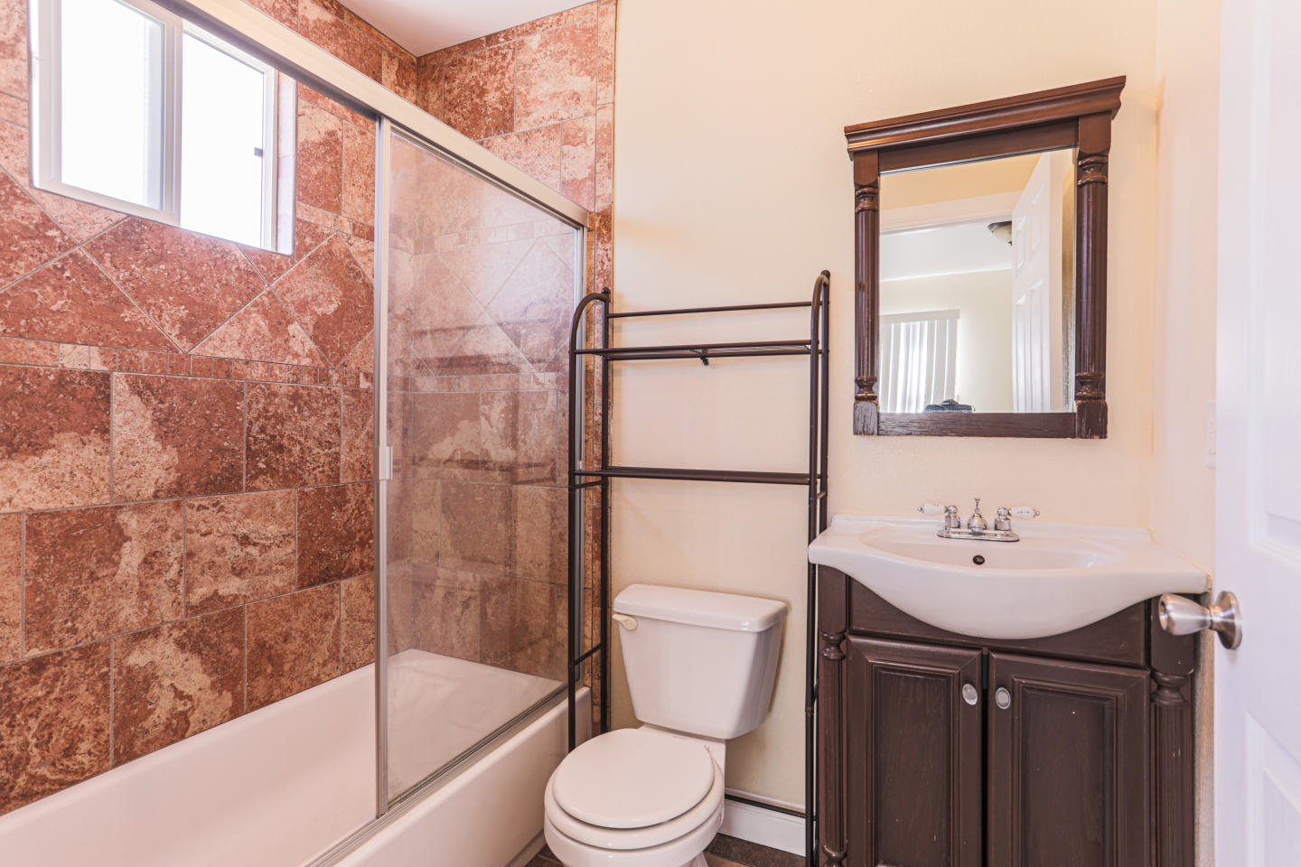1505 W 27th Street - Co-Living Image 6