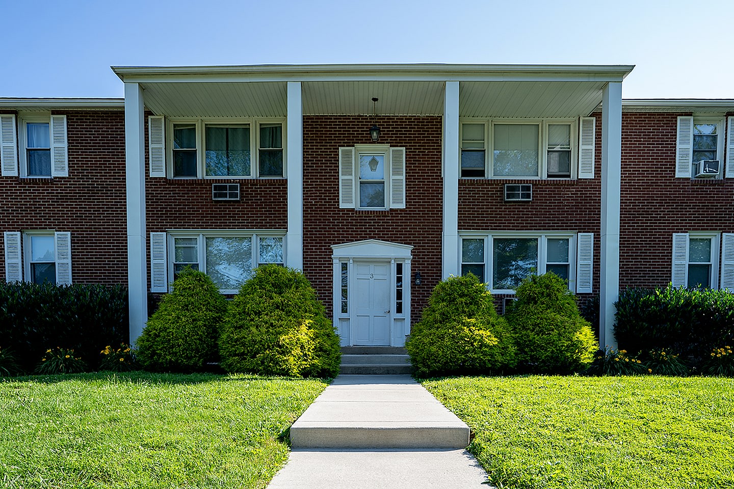 Larkwood Place Apartments Image 16