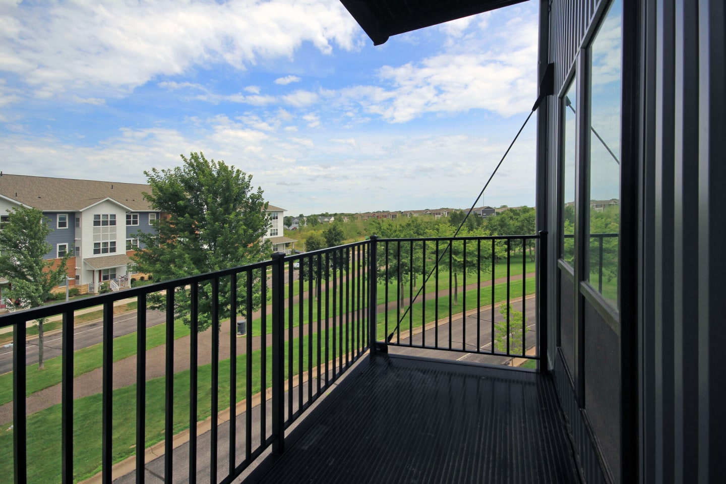 Sapphire Apartments Image 6
