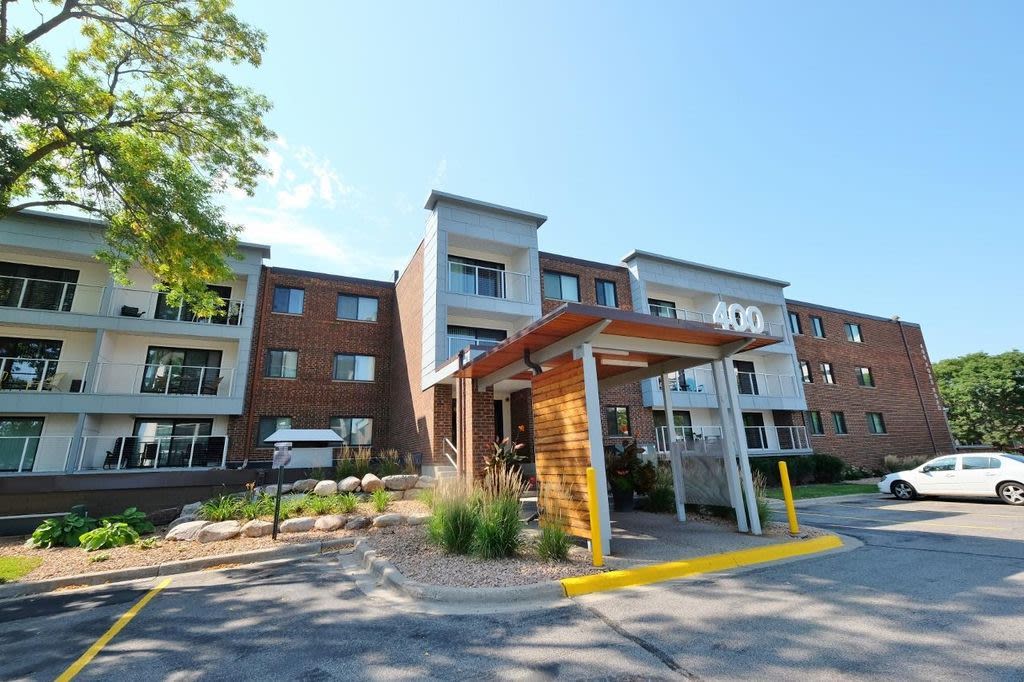 Shelard Village Apartments Image 26