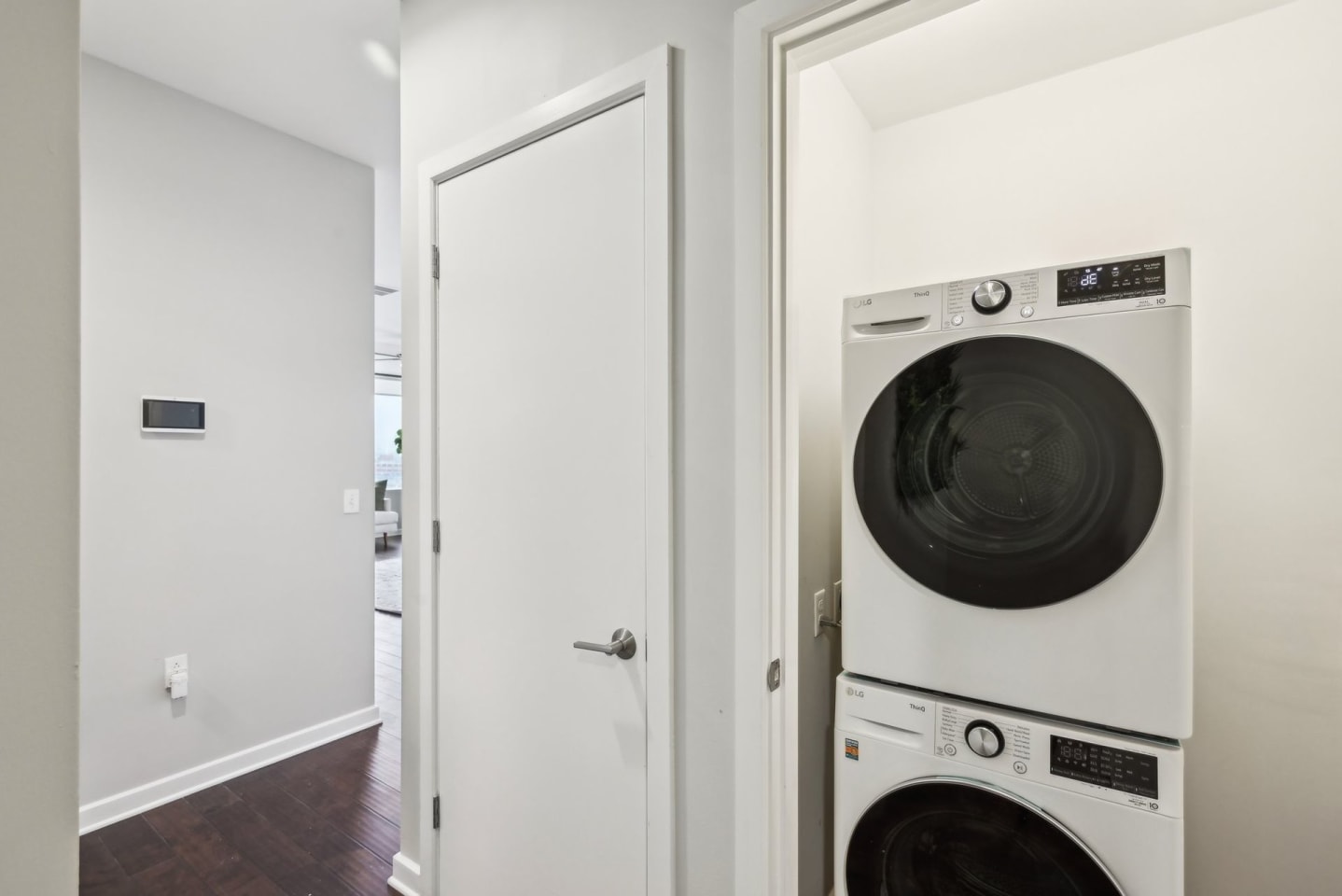 The Mayflower Apartments Image 37