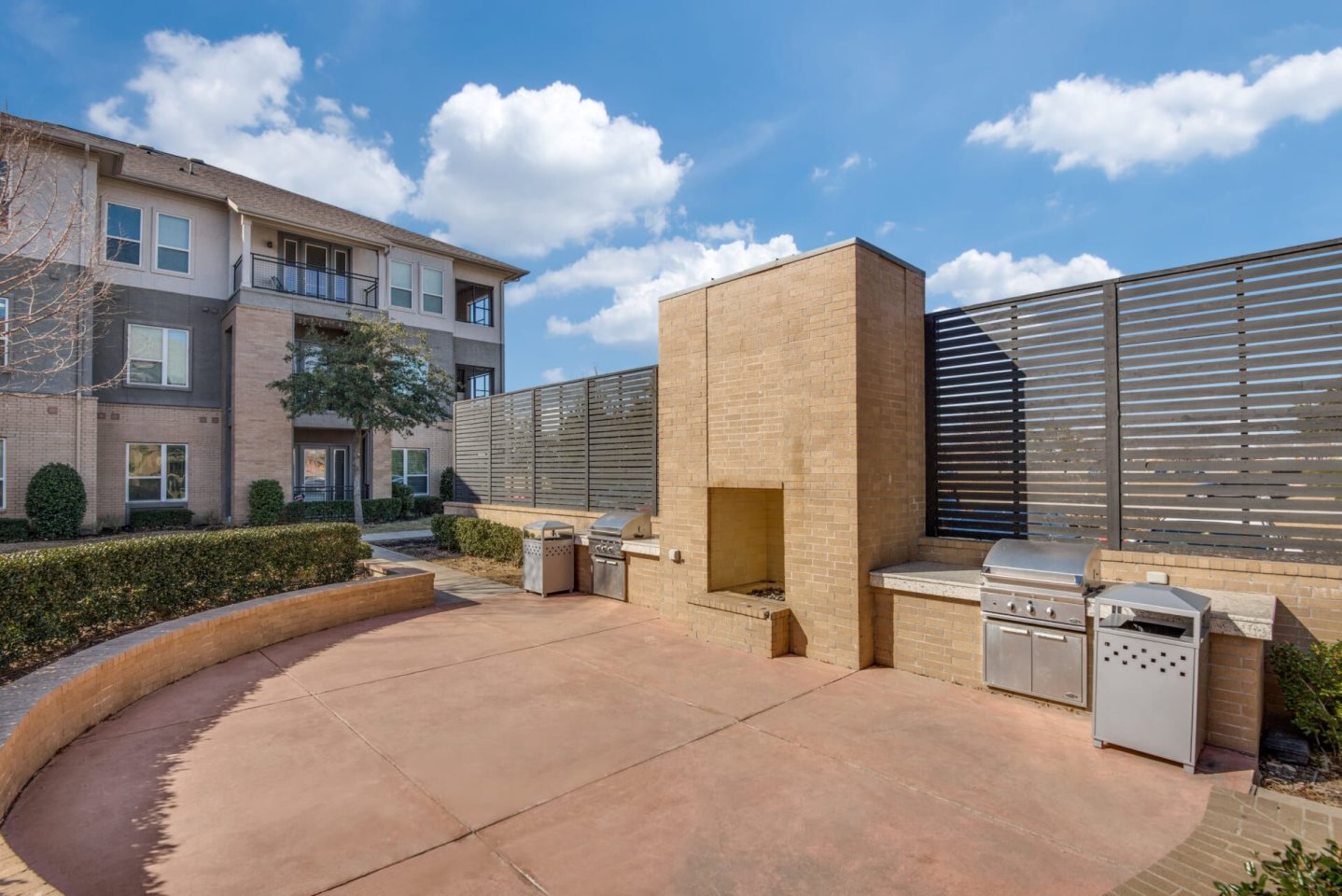 The Encore Apartments Image 1