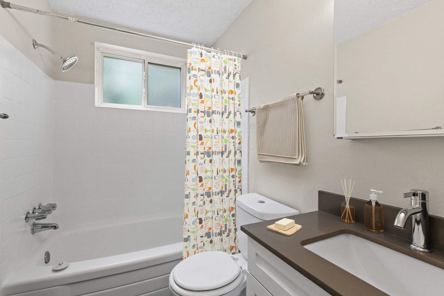 1303 Columbine Image 4