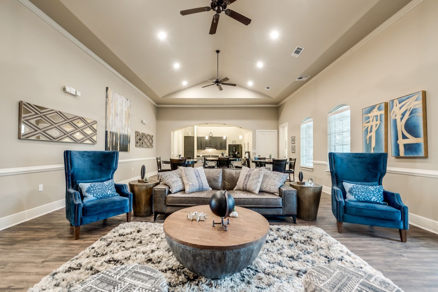 Majors Place Image 18