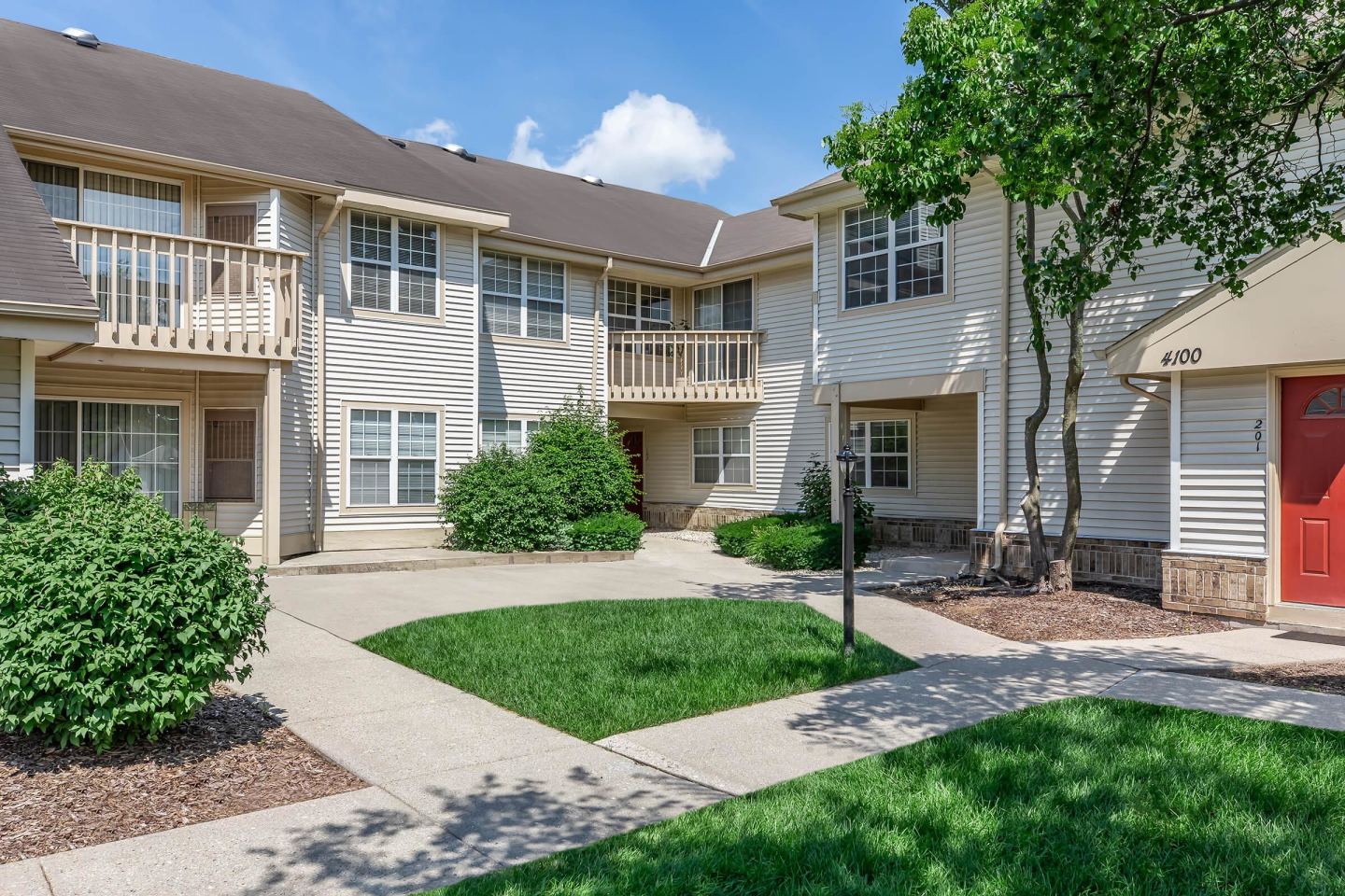 Ravinia Apartments Image 48