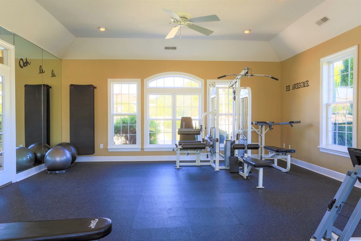The Residences at Scioto Crossing Image 11