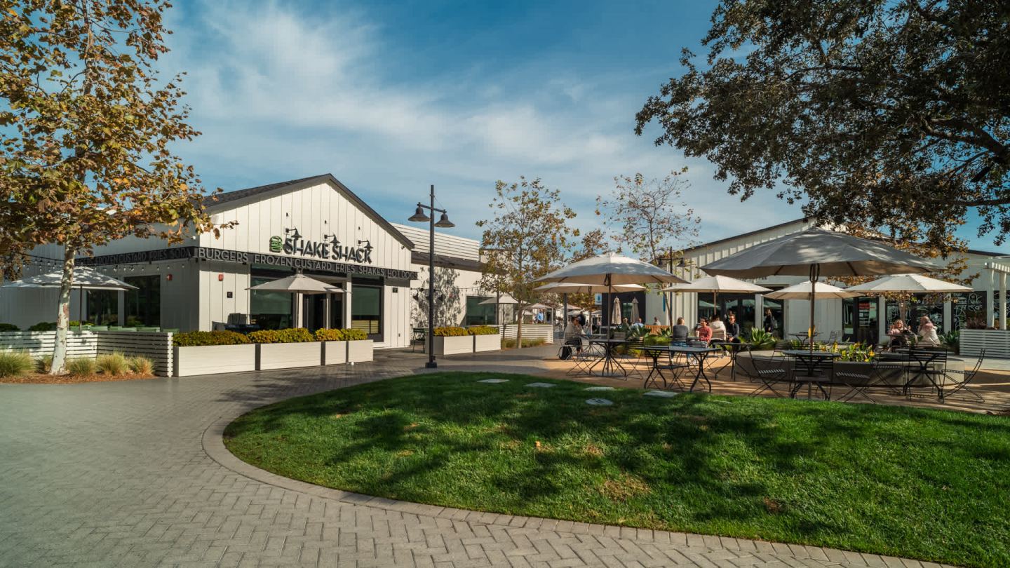 The Village at Del Mar Heights Image 24