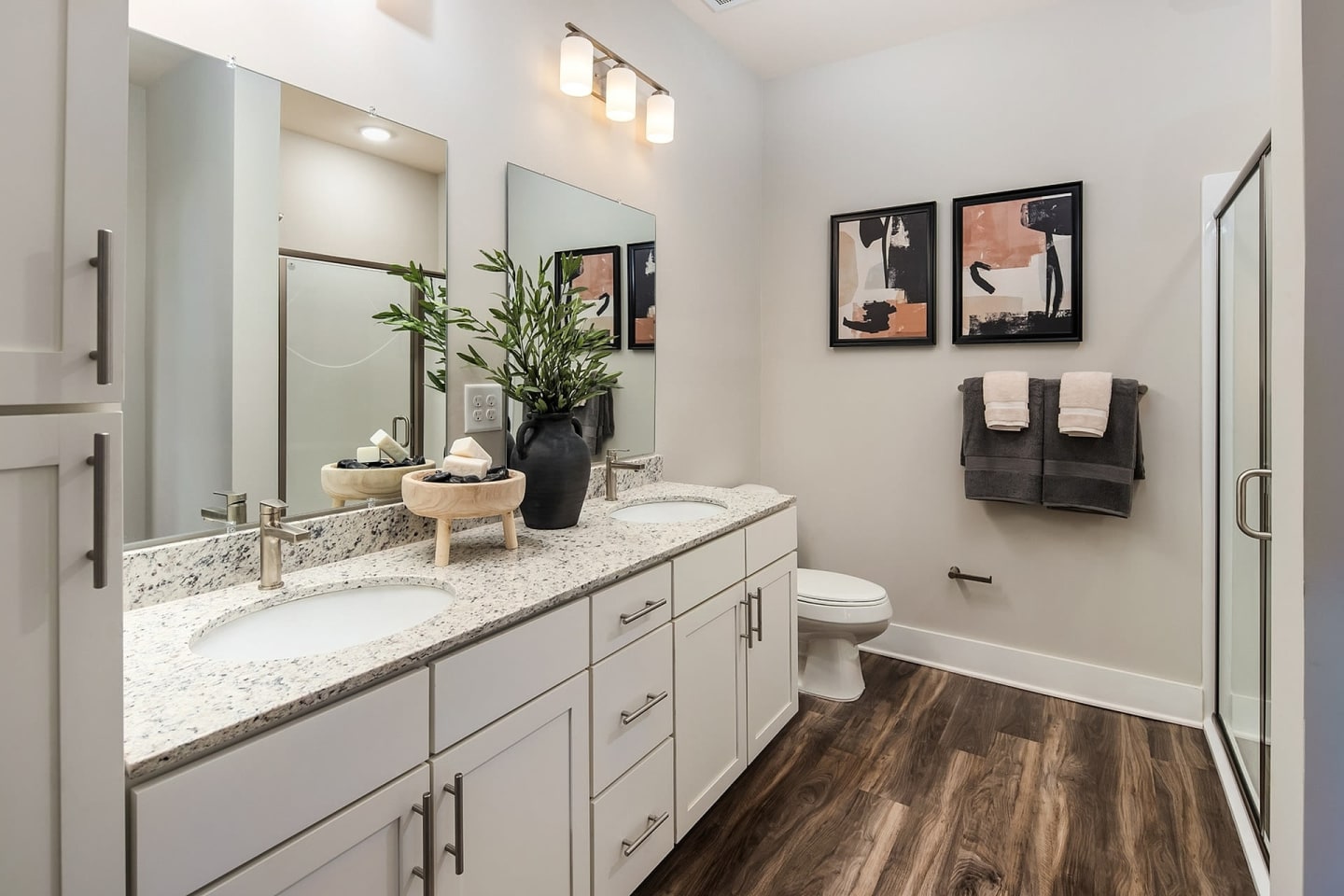 Abberly Royal Creek Apartment Homes Image 9