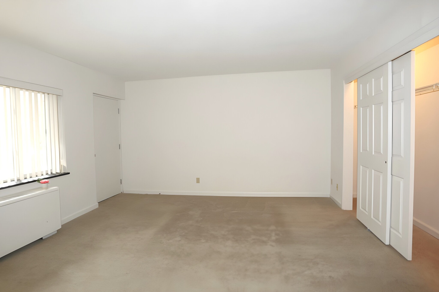 1600 Elmwood Avenue Image 19