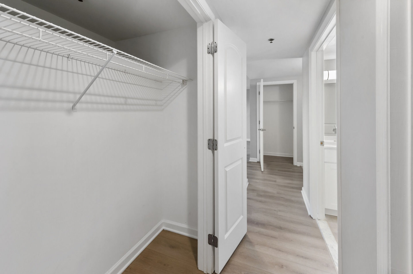 Cherry Hill Towers Image 25