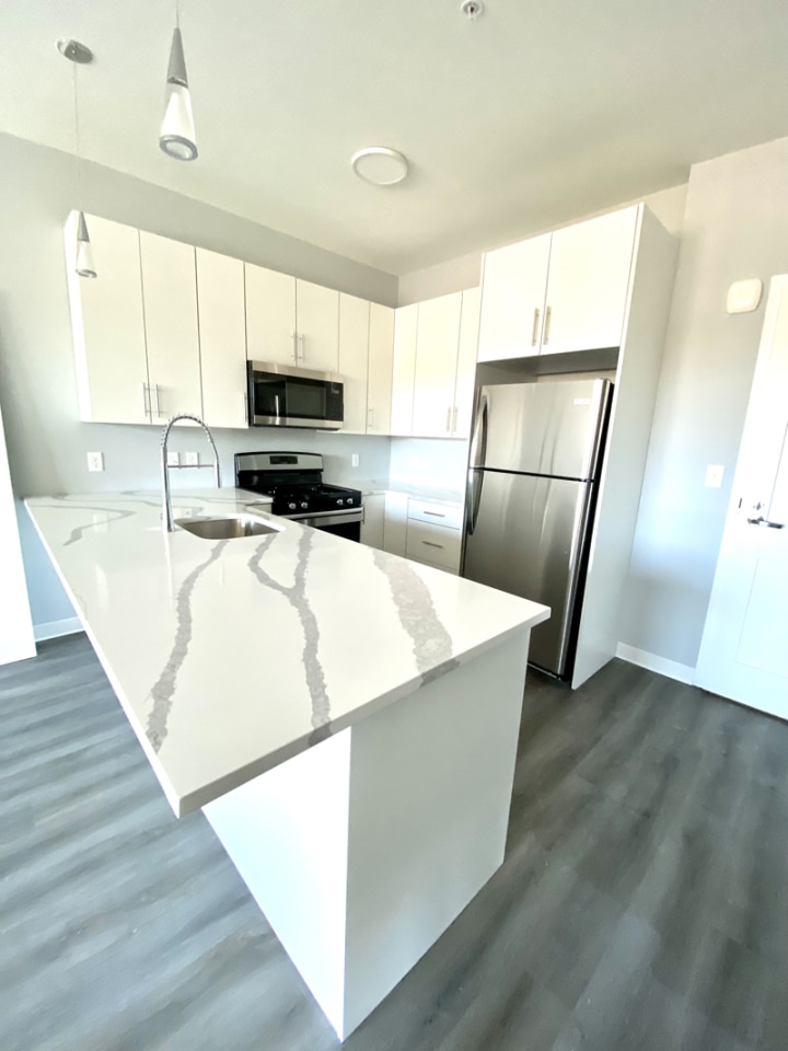 1055 Main Street Image 1