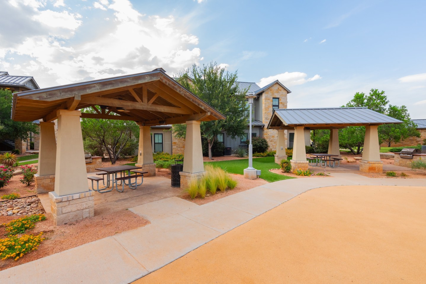 Sandstone Ridge Image 41