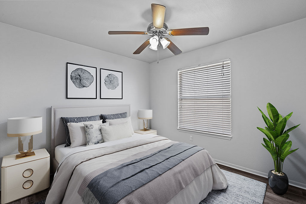 Encino Park Apartments Image 8
