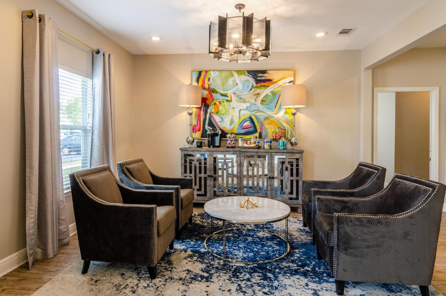 Grand Biscayne Apartments Image 9