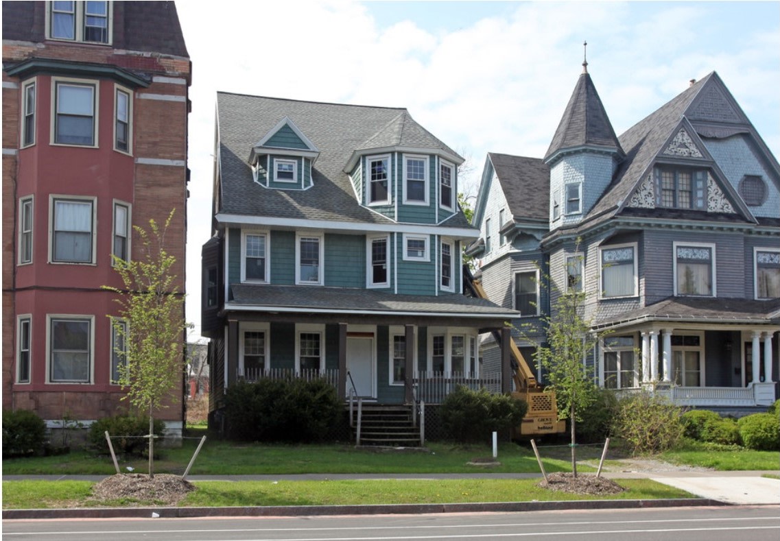 419-425 Porter Ave Image 10