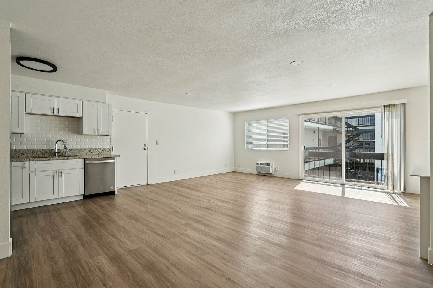 The Current 340 Image 22