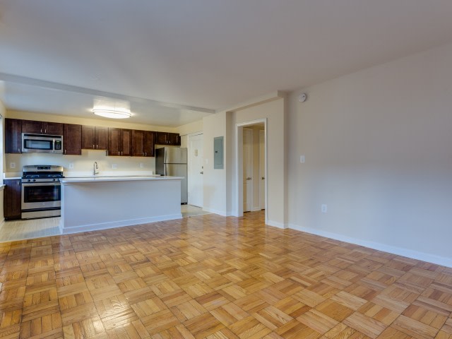 Harvard Village Image 71