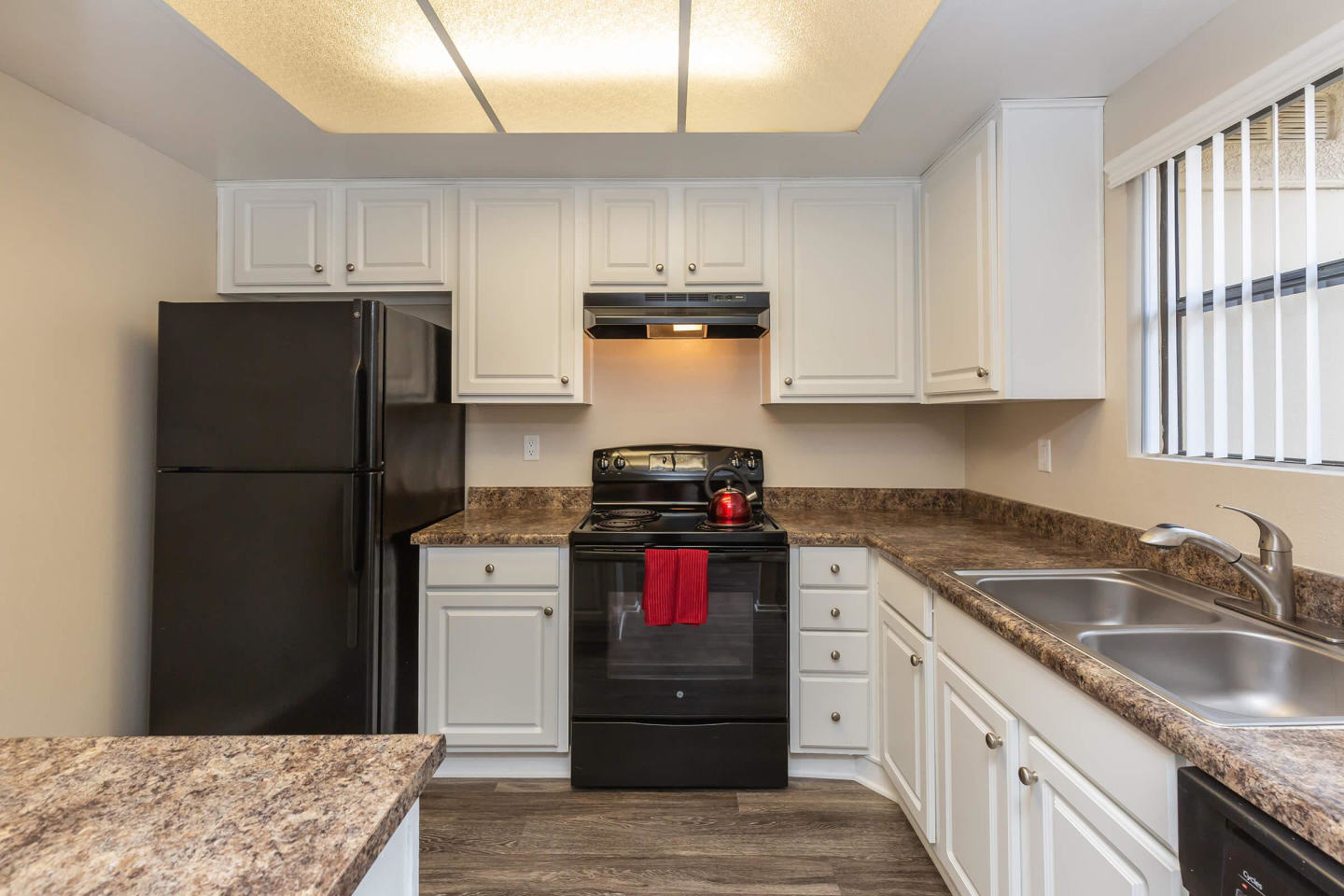 Oak Tree Court Image 42