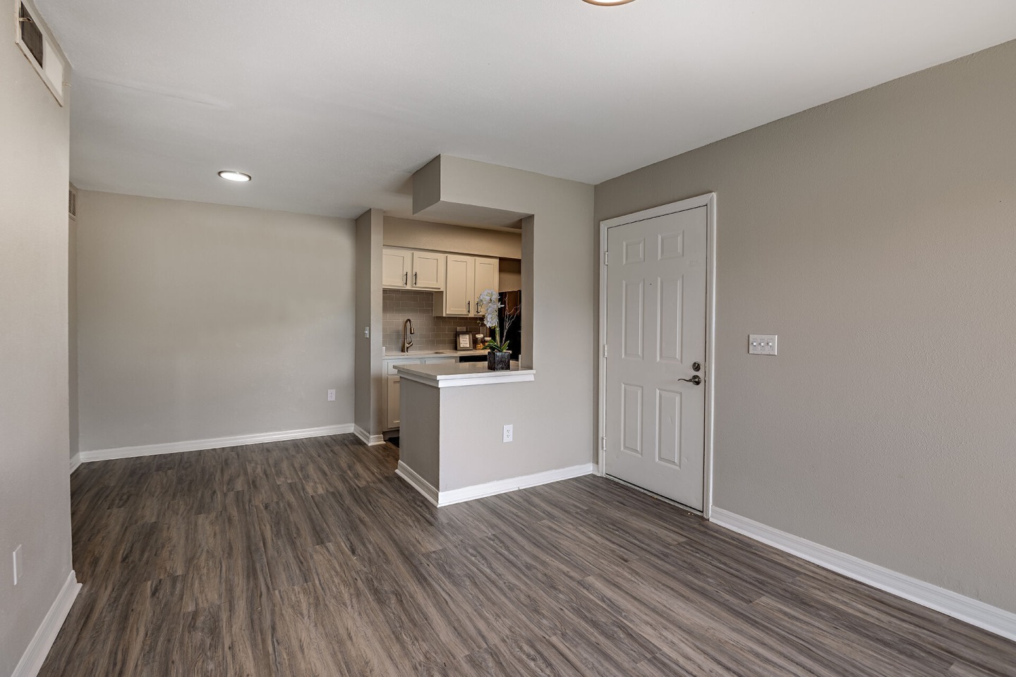 Lake Pointe Image 10