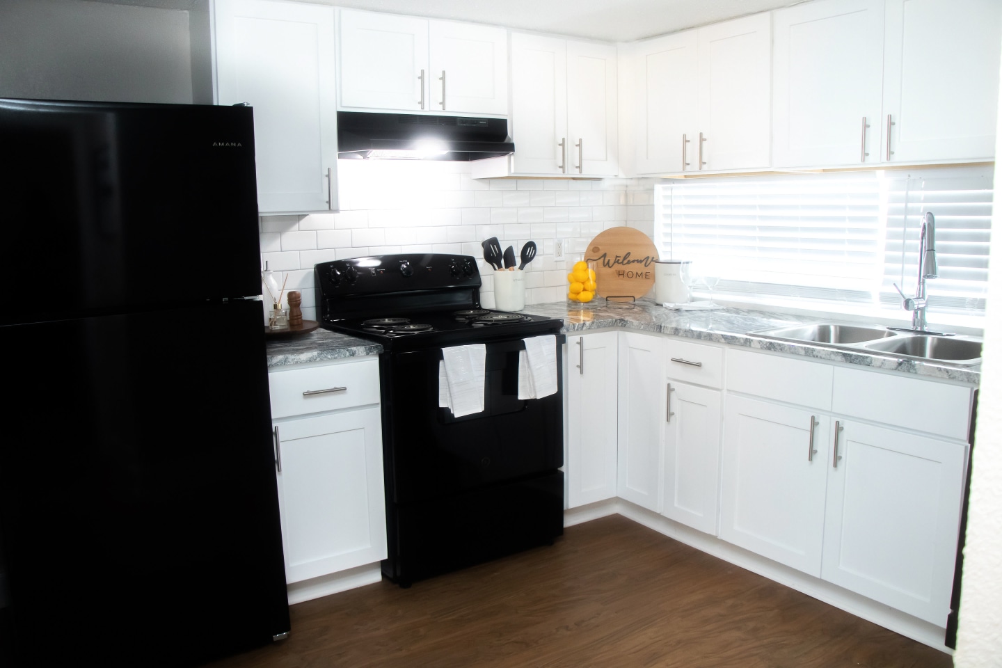 Element at River Pointe Image 1