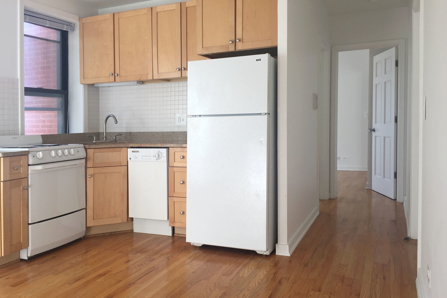Kenwood Court Image 11