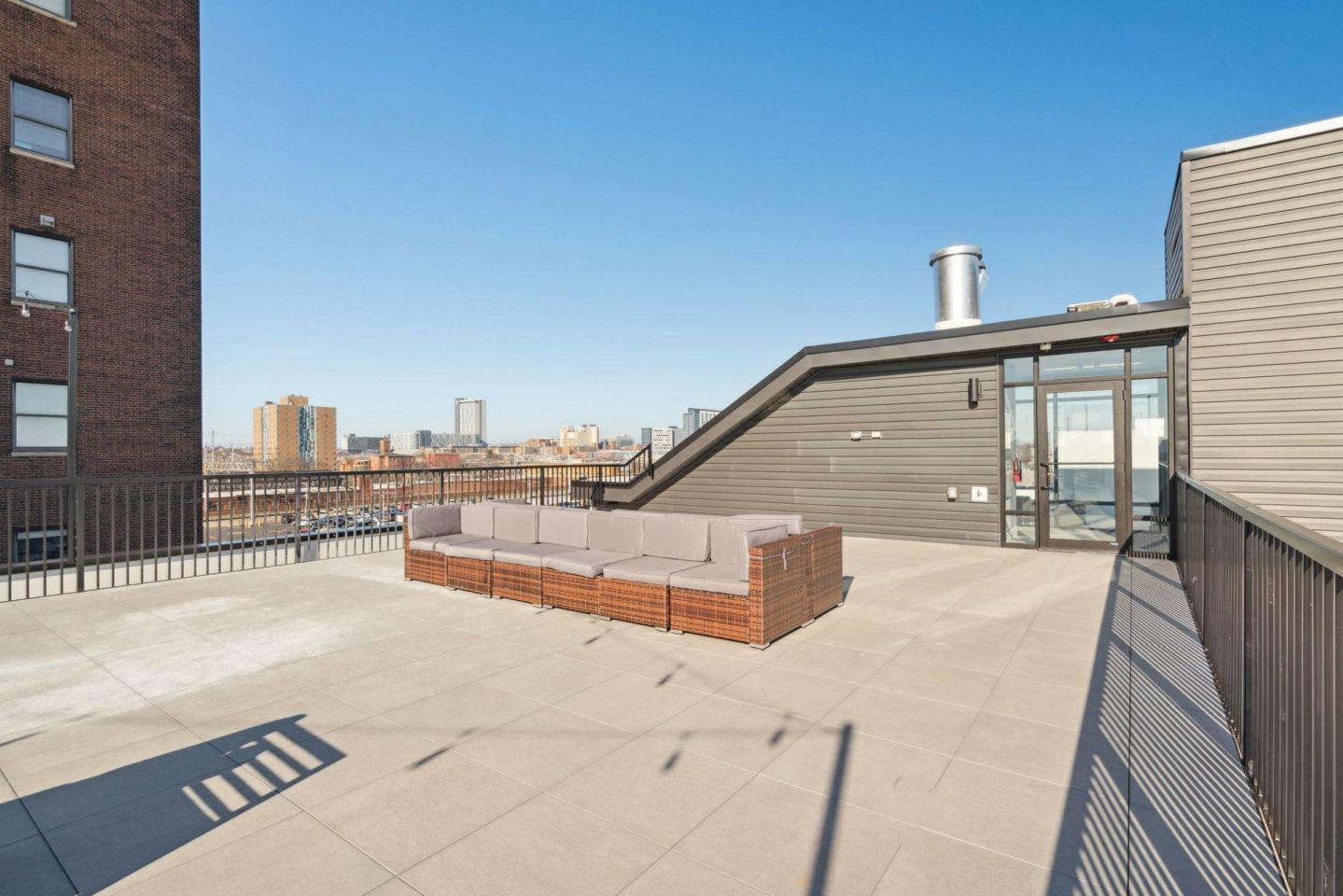 720 Thompson Street Image 20