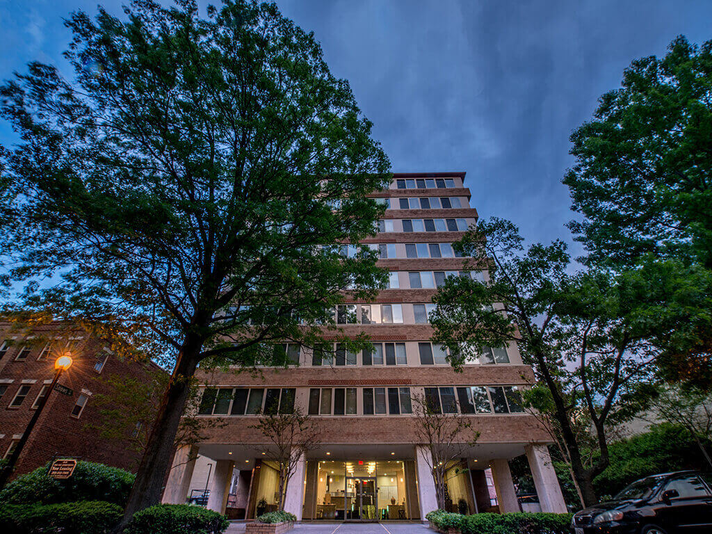 The 925 Apartments Image 2