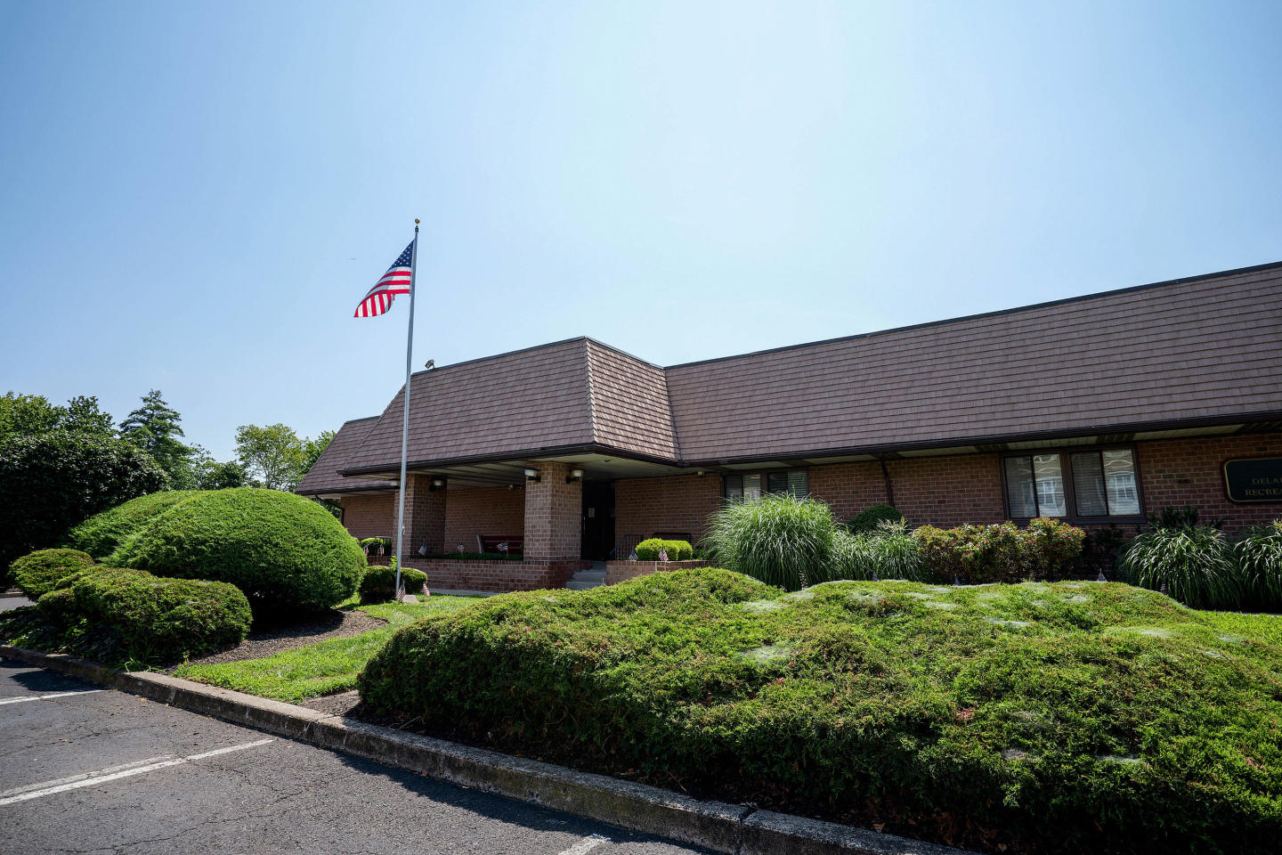 Delaire Landing Image 32