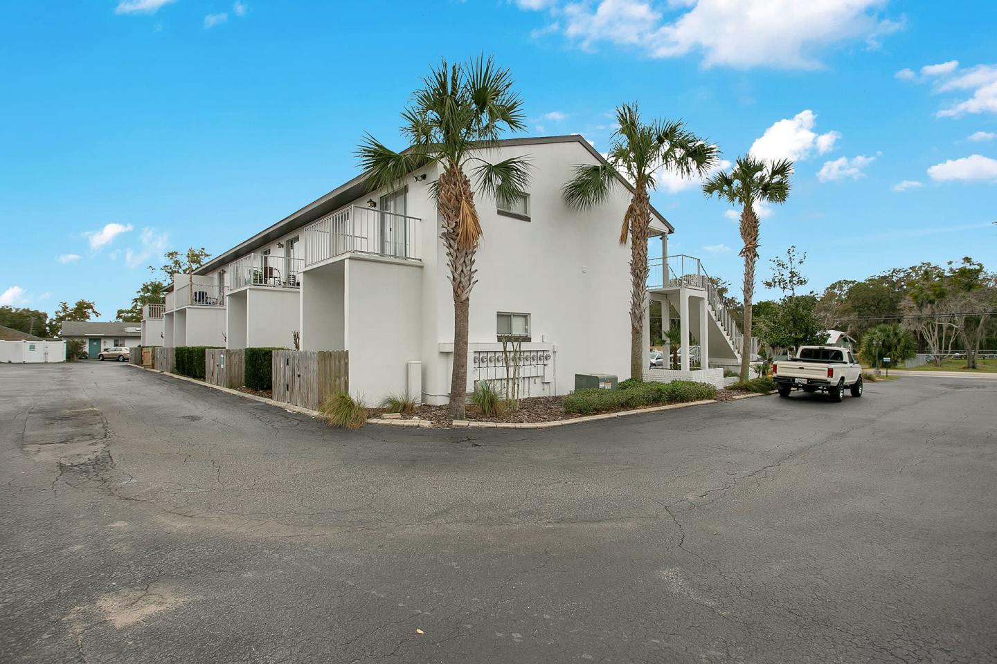 The Virginia Apartments Image 7
