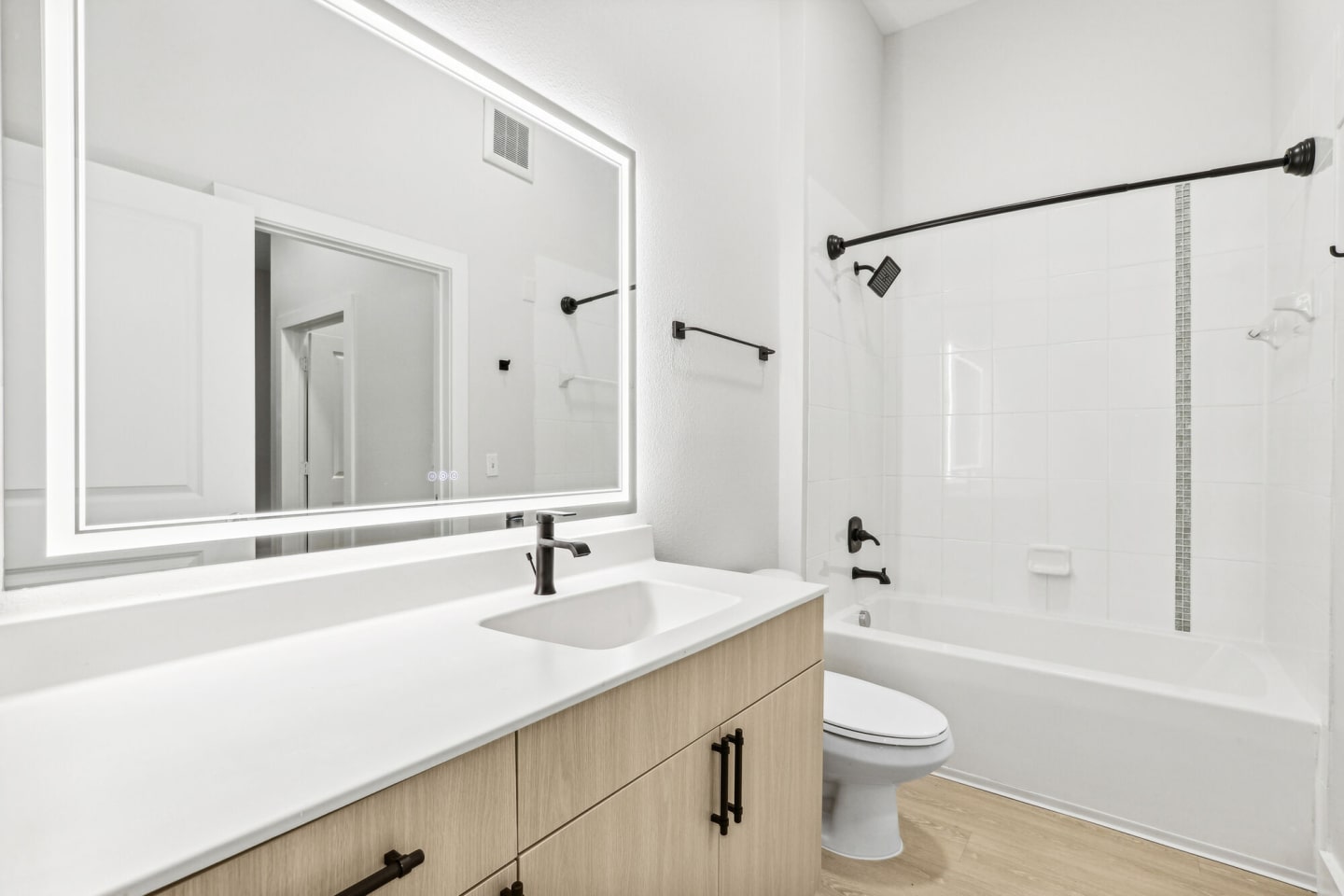 NoHo Flats Image 74