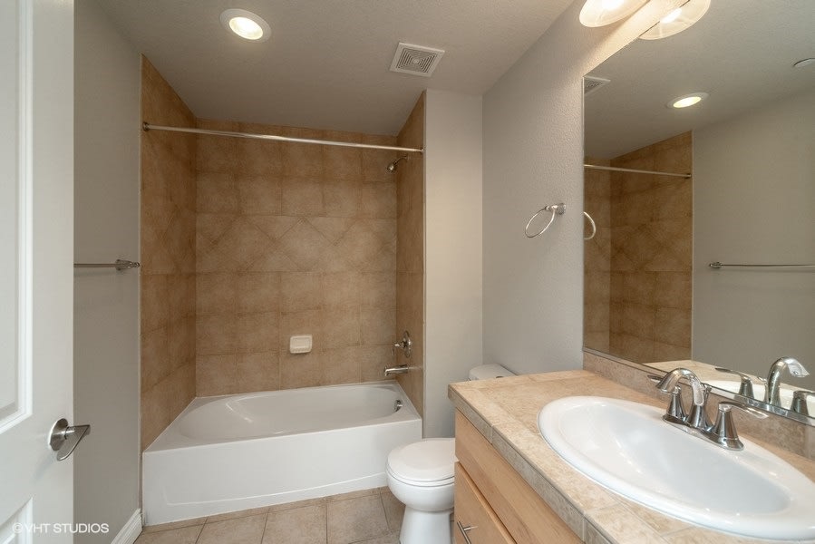 1284 Downing Image 15